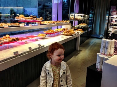 Bread bakery in Taipei with kids