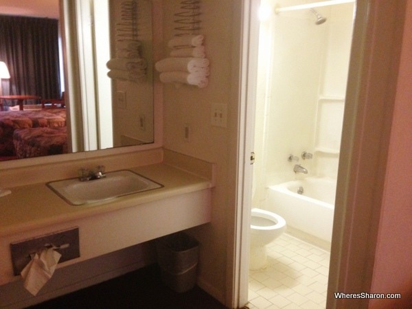 Vanity and bathroom in motel 6 columbia 
