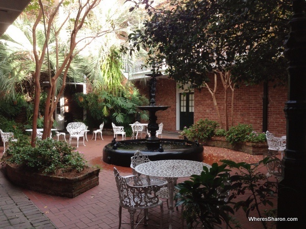 New Orleans hotel courtyard
