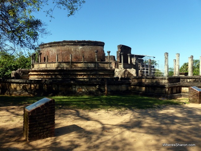 Vatadage Polonnaruwa place to visit