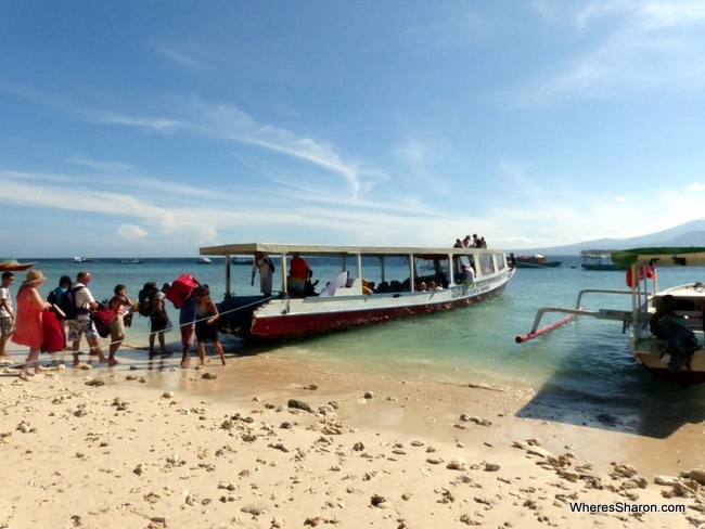 what to do in Gili Islands island hopping boat