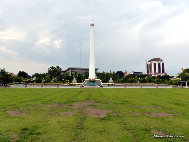 The Heroes Monument