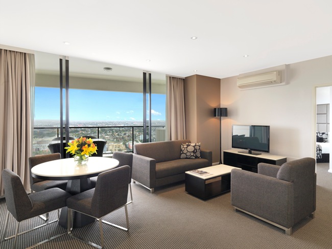 meriton apartments kent street altitude suite