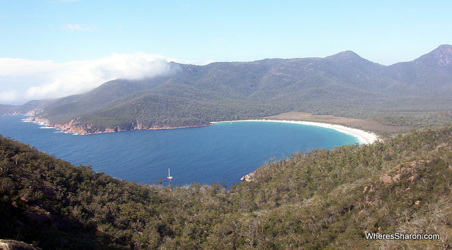 tasmania things to see and do at wineglass bay