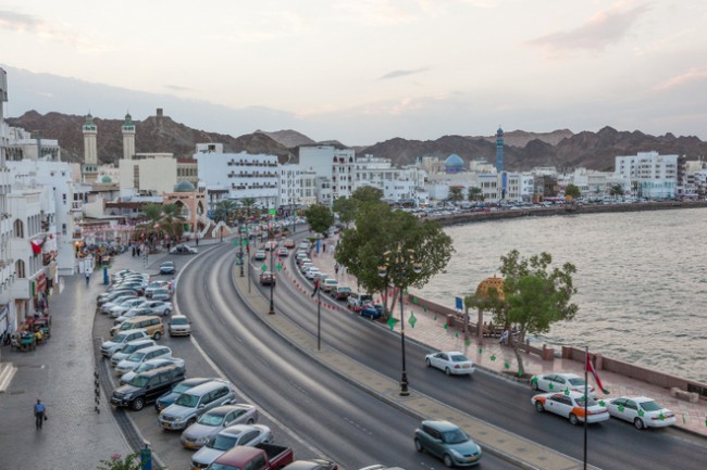 famous places in muscat at corniche