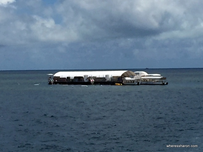 Great Barrier Reef Moore pontoon