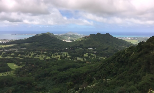 View from Pali Lookout oahu kid friendly activities