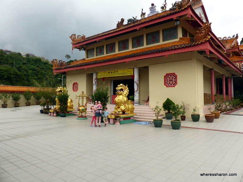 cameron highlands what to do at Sam Poh Temple