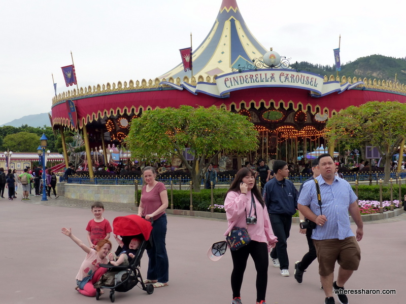 Fantasyland disneyland hk review