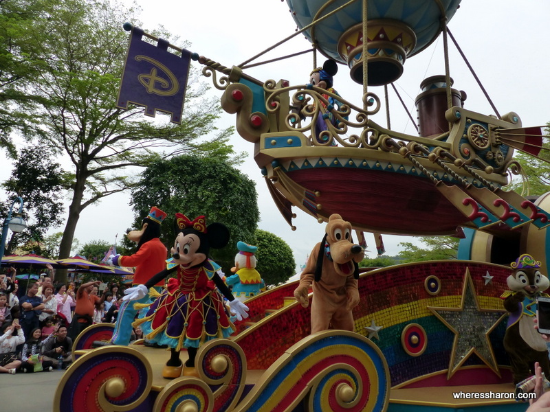 Hong Kong Disneyland parade