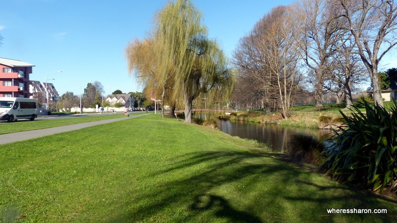 things to do near christchurch at Avon River